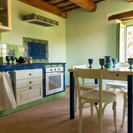 Il Casale Dei Nonni Apartment *