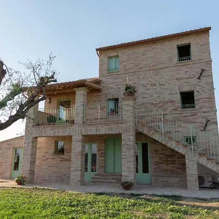 Il Casale Dei Nonni Apartment